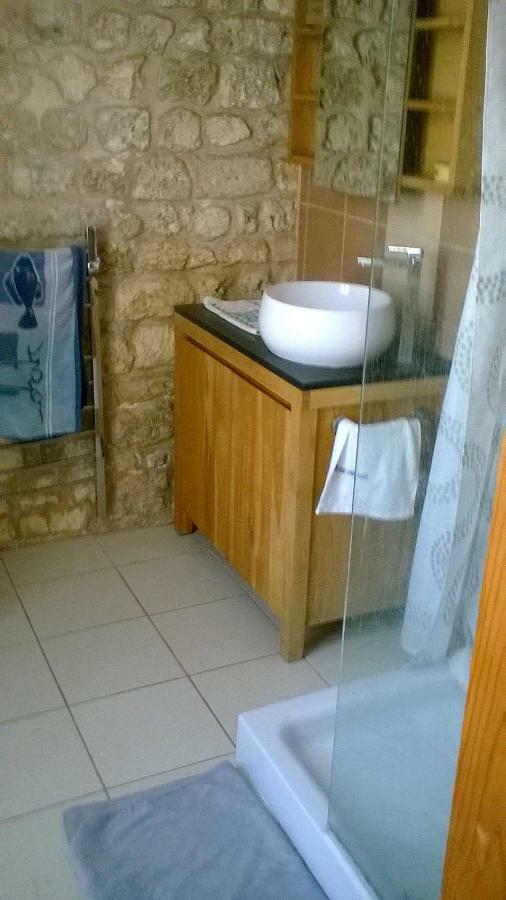 La Maison De L'Aubepin Saint-Savinien Экстерьер фото